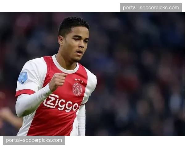 社论:英超联赛在青少年足球发展中的角色与责任