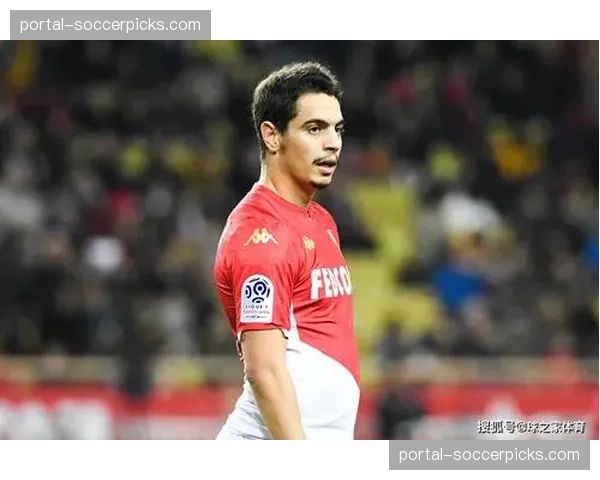 通讯：走进法甲在墨西哥城的官方球迷商店，探寻商品本土化设计